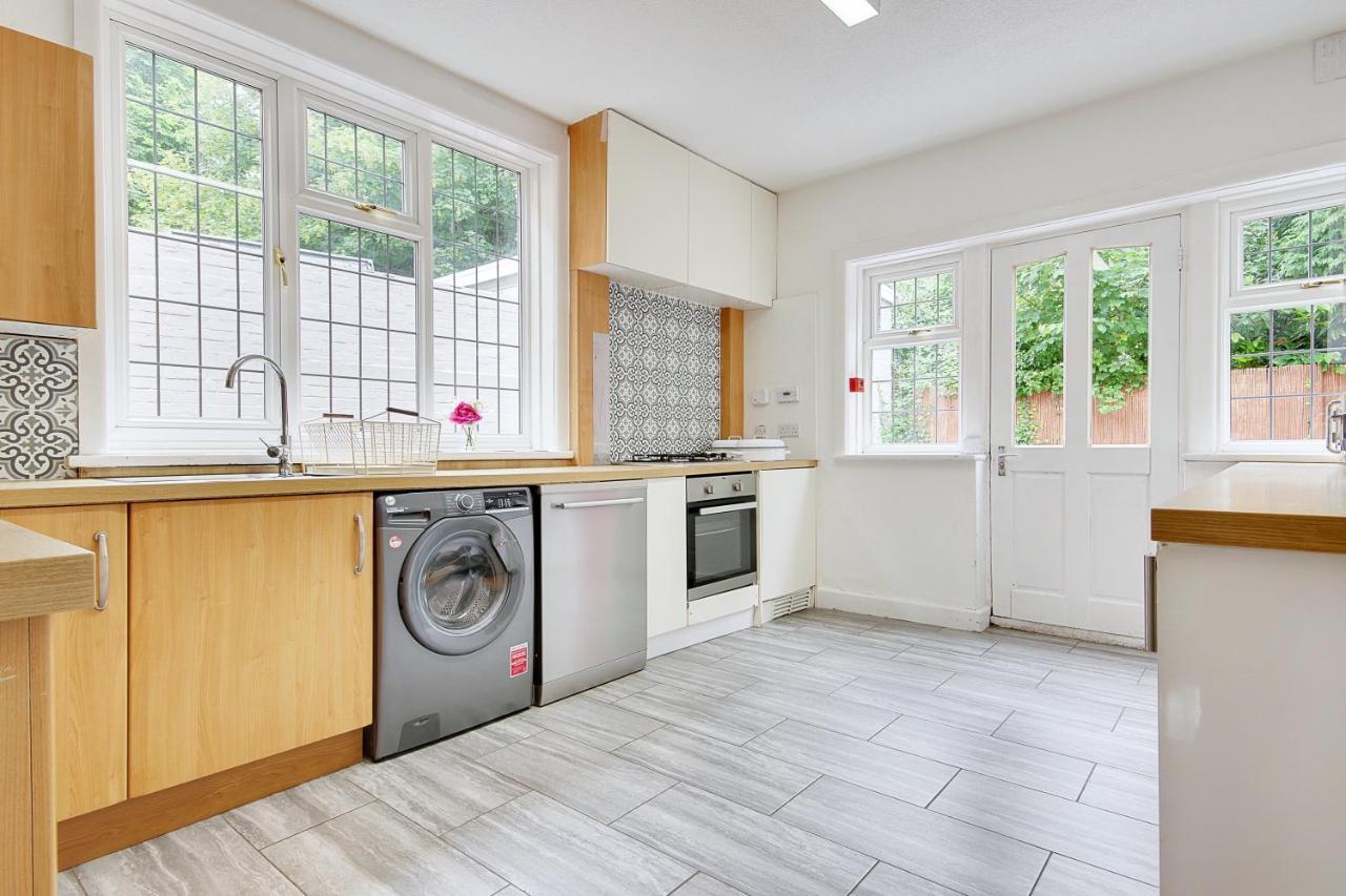 Cragside Villa With Hot Tub Bornemouth Extérieur photo